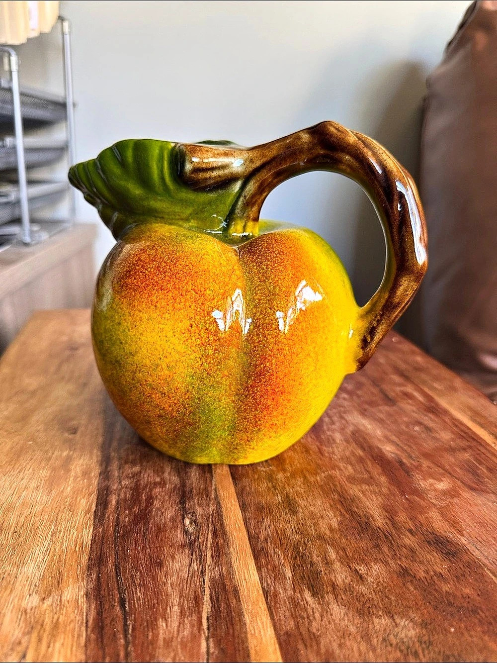 Ceramic Fruit Pitcher in Orange & Green 🍑 peach